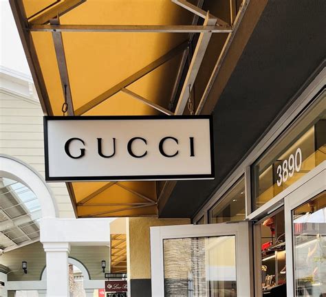 livermore outlets gucci